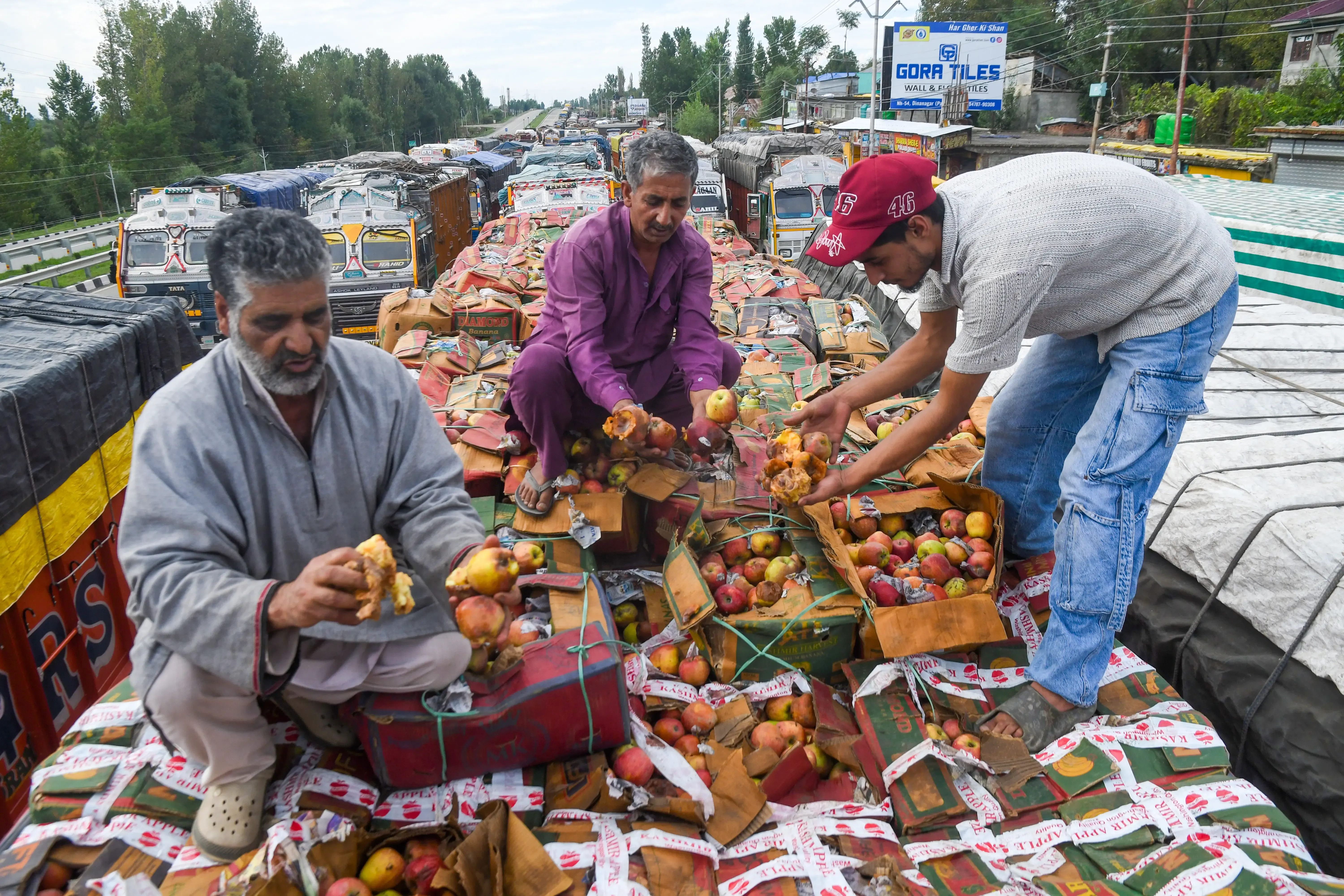 Should the Centre Transfer Jammu-Srinagar Highway Maintenance to the UT Government?