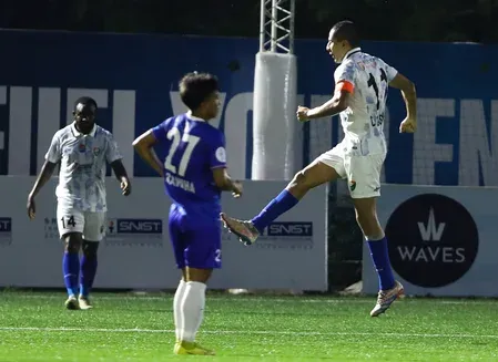IFL 2025-26: Sreenidi Deccan beat Chanmari 2-1 to stay in title race