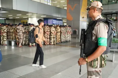 दिल्ली : आईजीआई एयरपोर्ट पुलिस ने तमिलनाडु आधारित नकली फ्रेंच वीजा रैकेट का भंडाफोड़ किया
