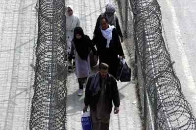 Ignoring humanitarian calls, Pakistan starts detaining Afghan migrants  