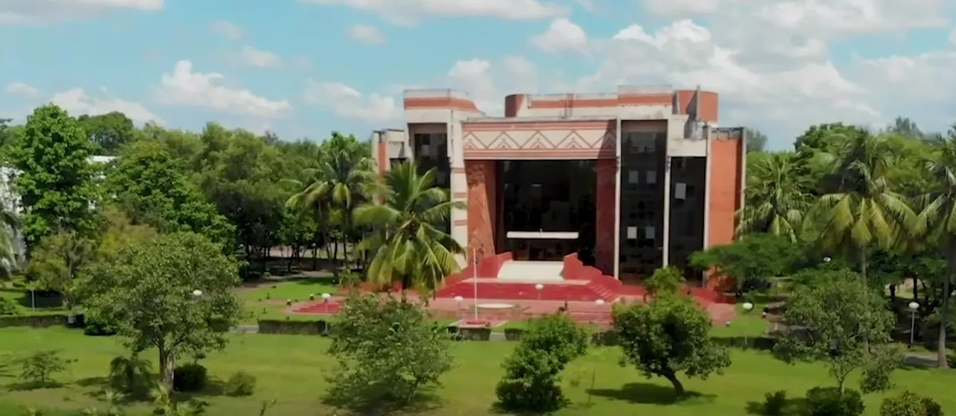 What Are the Security Concerns Raised by the IIM-Calcutta Incident?