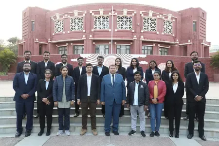 आईआईएम लखनऊ ने किया एक करोड़ रुपए का प्लेसमेंट ऑफर, औसत वेतन 33.2 लाख रुपए