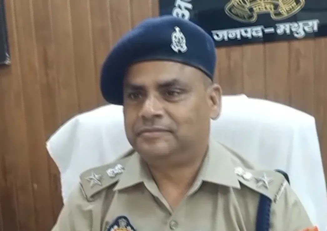 मथुरा में IIT पासआउट 'बाबा' गिरफ्तार: युवतियों के कथित ब्रेनवॉश-दुष्कर्म केस में अहम सुराग, फोरेंसिक जाँच जारी