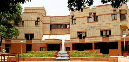 Can IIT-Kanpur's plane successfully induce artificial rain in Delhi?