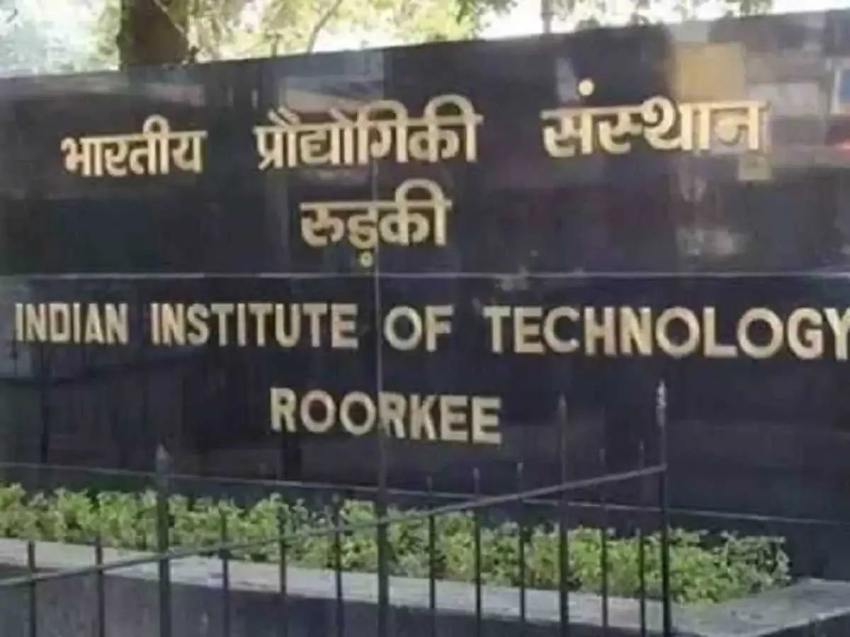 IIT Roorkee Researchers Discover Superbug Defense Mechanism to Enhance Treatment Approaches