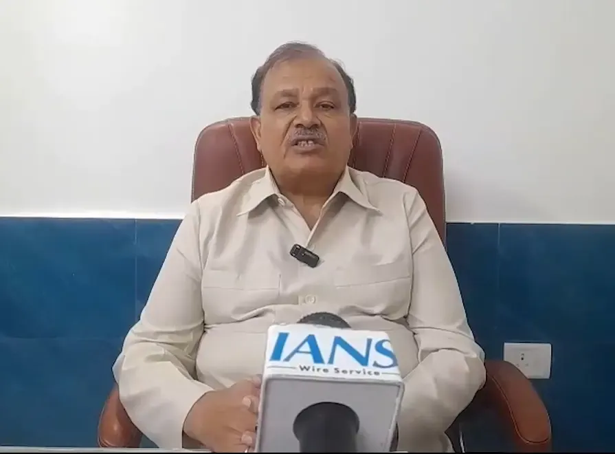 Former Election Official Critiques Rahul Gandhi’s Comments on EC