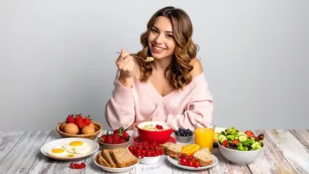 इम्यूनिटी बढ़ाने के लिए क्या खाना-पीना चाहिए? यहां देखें पूरी लिस्ट