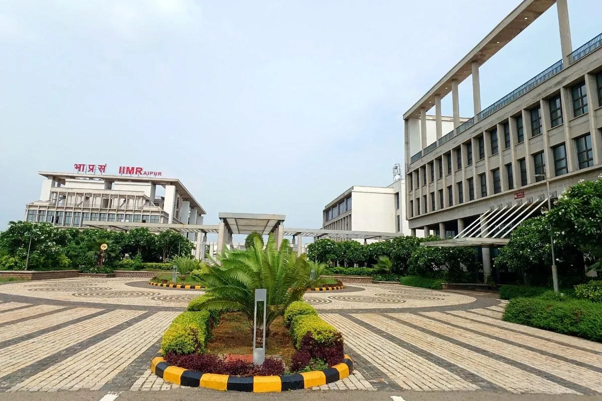 What Makes IIM Raipur's New MBA Batch Stand Out?