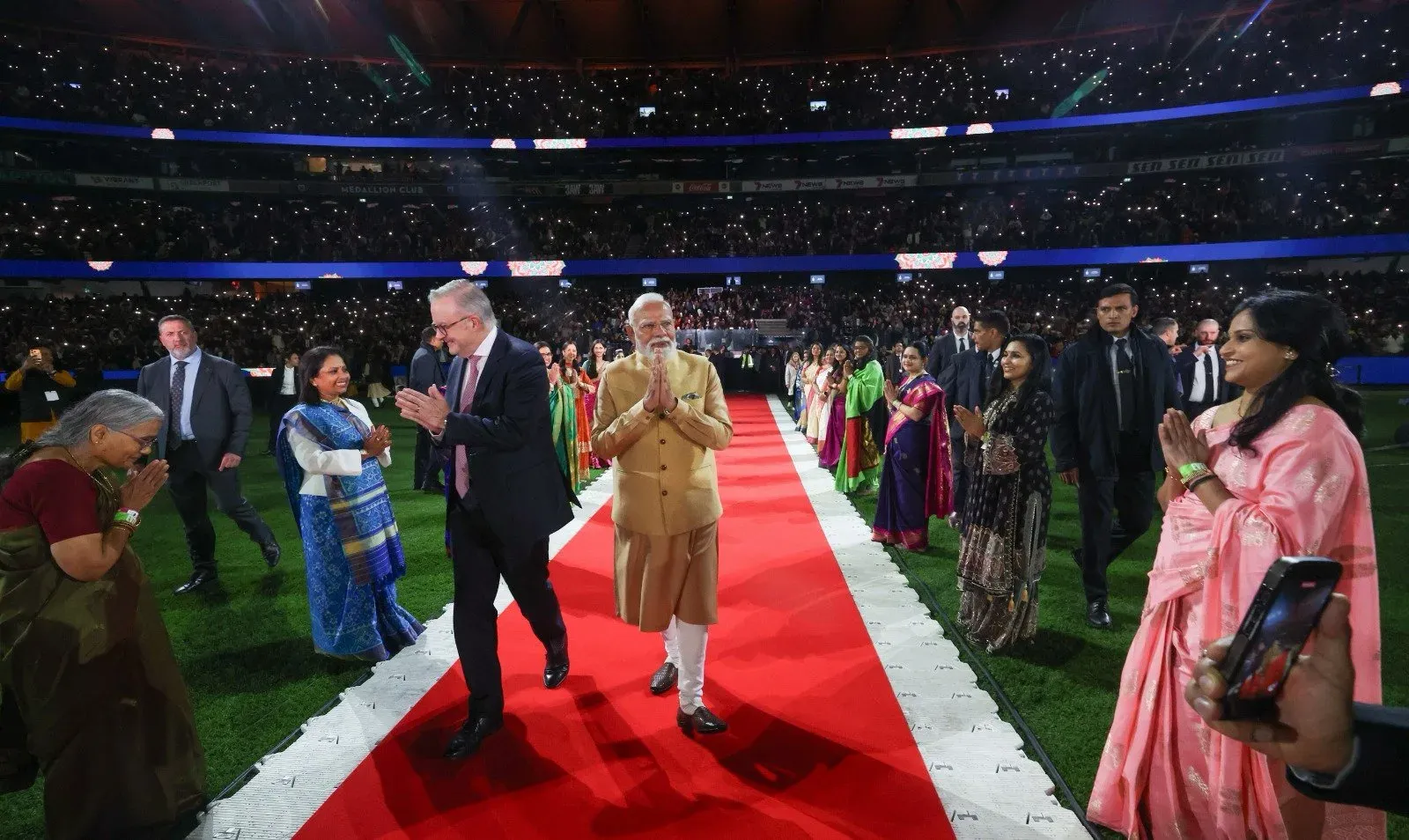 PM Modi in Melbourne highlights Gen Z's Bhajan Clubbing trend at Marvel Stadium