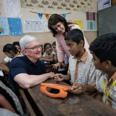 India a huge market for us, clocked Dec quarter growth record: Apple CEO