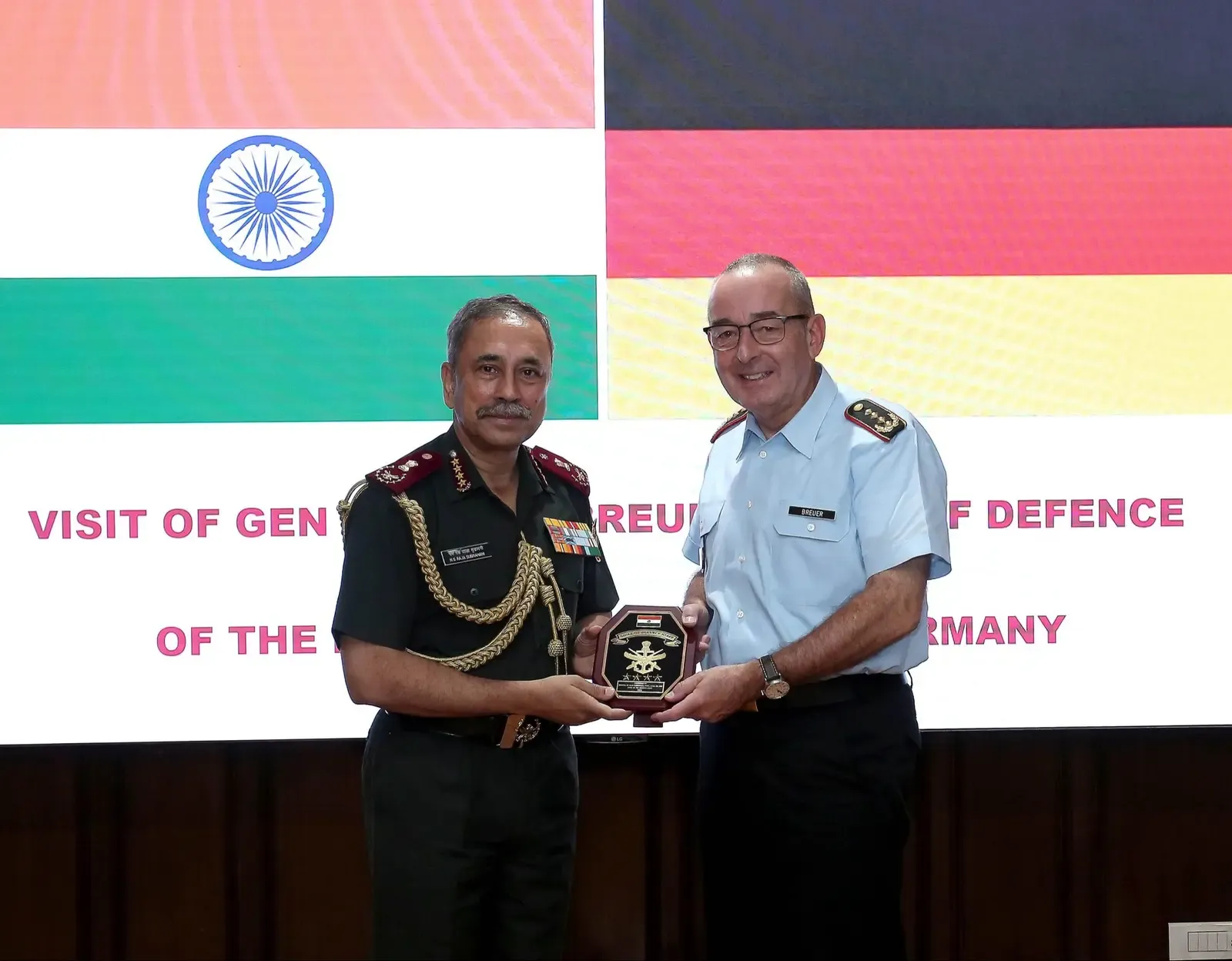 India-Germany defence ties deepen as CDS Subramani meets General Breuer in New Delhi