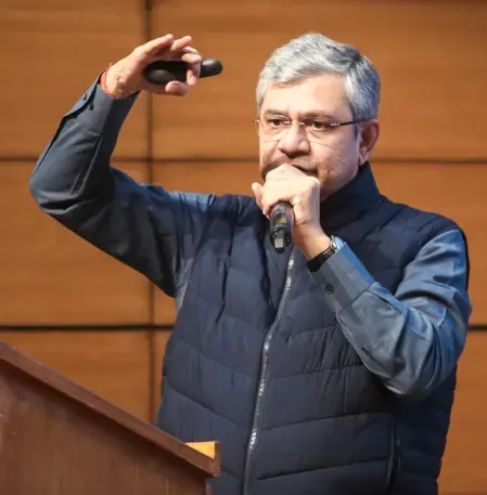 भारत पूरे इलेक्ट्रॉनिक्स इकोसिस्टम में बनेगा बड़ा खिलाड़ी, 11 वर्षों में 6 गुना बढ़ा उत्पादन: अश्विनी वैष्णव 
