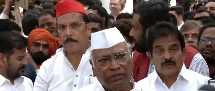 INDIA bloc marches to Rajghat; Kharge, Rahul Gandhi slam Centre on democratic rights