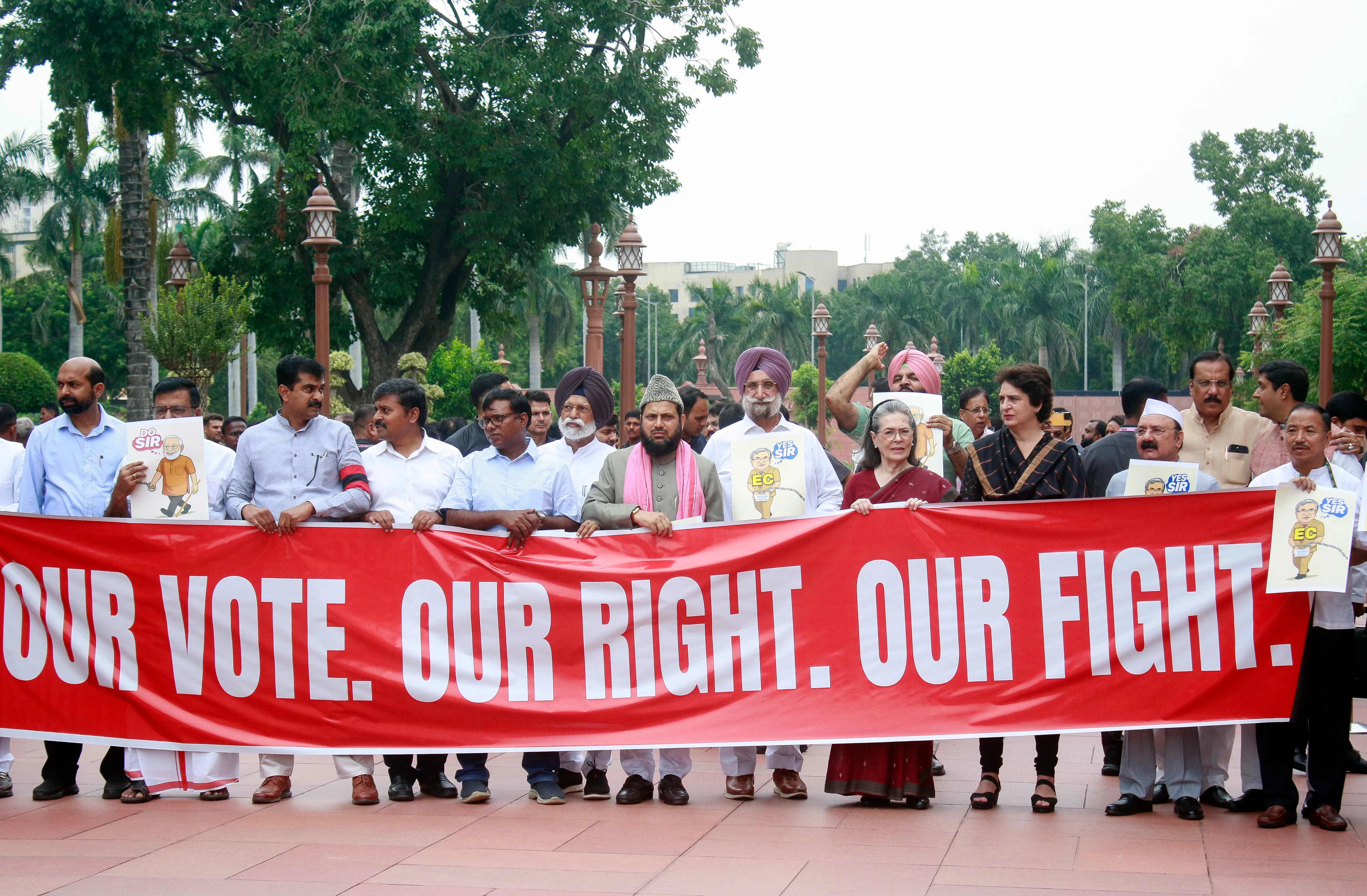 Will the INDIA Bloc Address Concerns at Rahul Gandhi's Residence?