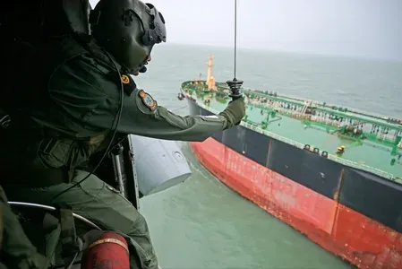 India becomes world's 2nd-largest seafarer supplier with 3.11 lakh professionals