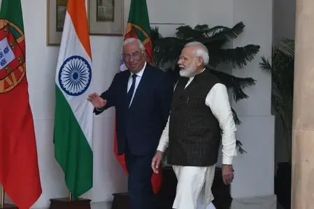 How are India and the EU strengthening their economic ties amidst global uncertainties?