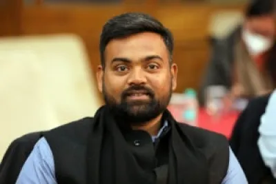 इंडिया गठबंधन का चाल, चेहरा और चरित्र पूरी तरह सामंतवादी हो गया: गुरु प्रकाश