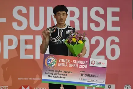 Who were crowned as champions in the India Open Badminton?