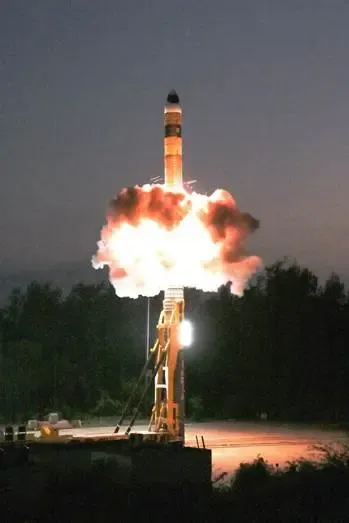 India tests Agni MIRV missile, hits multiple targets in Indian Ocean