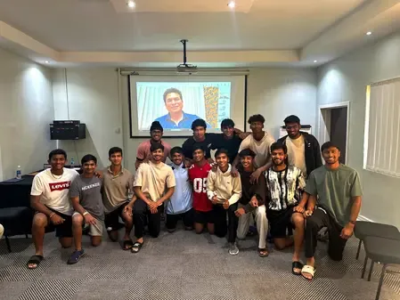 Will India Under-19 team Shine Against Pakistan After Interacting with Tendulkar?