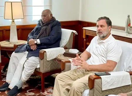 Congress Leaders Kharge and Gandhi to Mobilize Farmers in Bhopal Against India-US Trade Deal