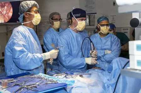 Indian American Army doctor's skull-free brain surgery offers faster recovery