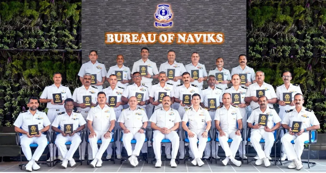 How Did the Indian Coast Guard's Bureau of Naviks Honor Retiring Personnel?