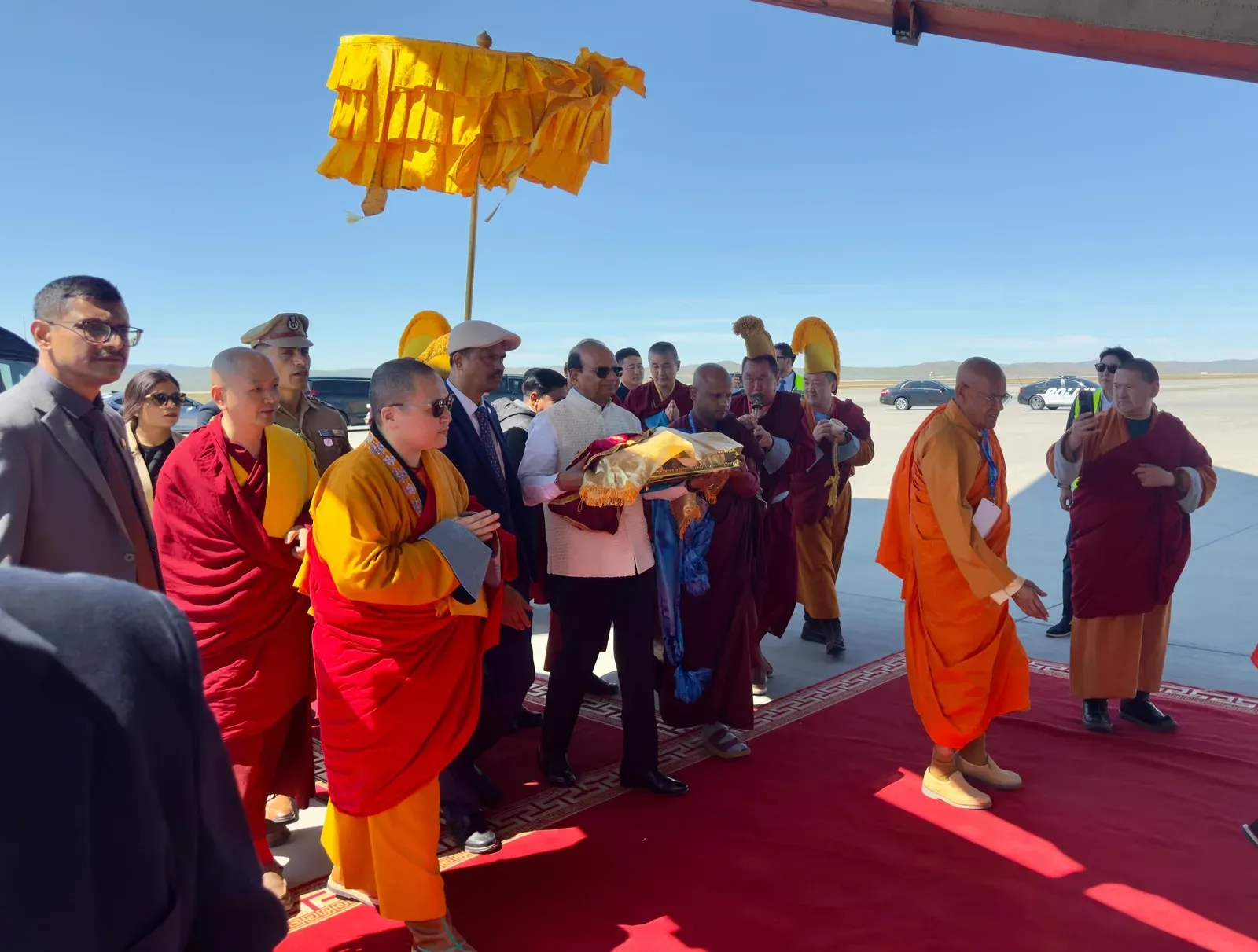 Buddha relics of Arahant Sariputra and Maudgalyayana return to India from Mongolia