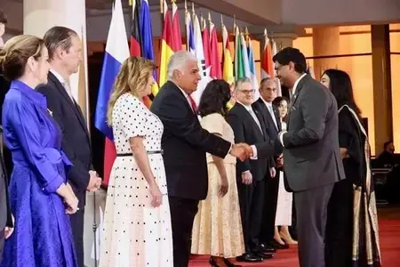 What did the Indian envoy discuss with Panama's President on Independence Day?