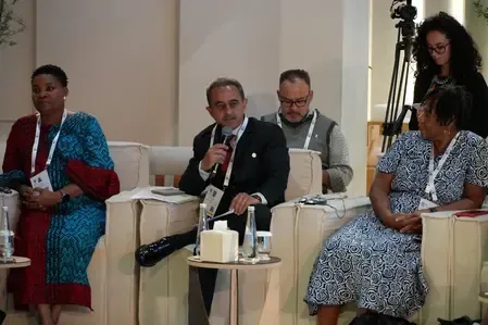 How do Indian ethos view the relationship between science and traditional knowledge?