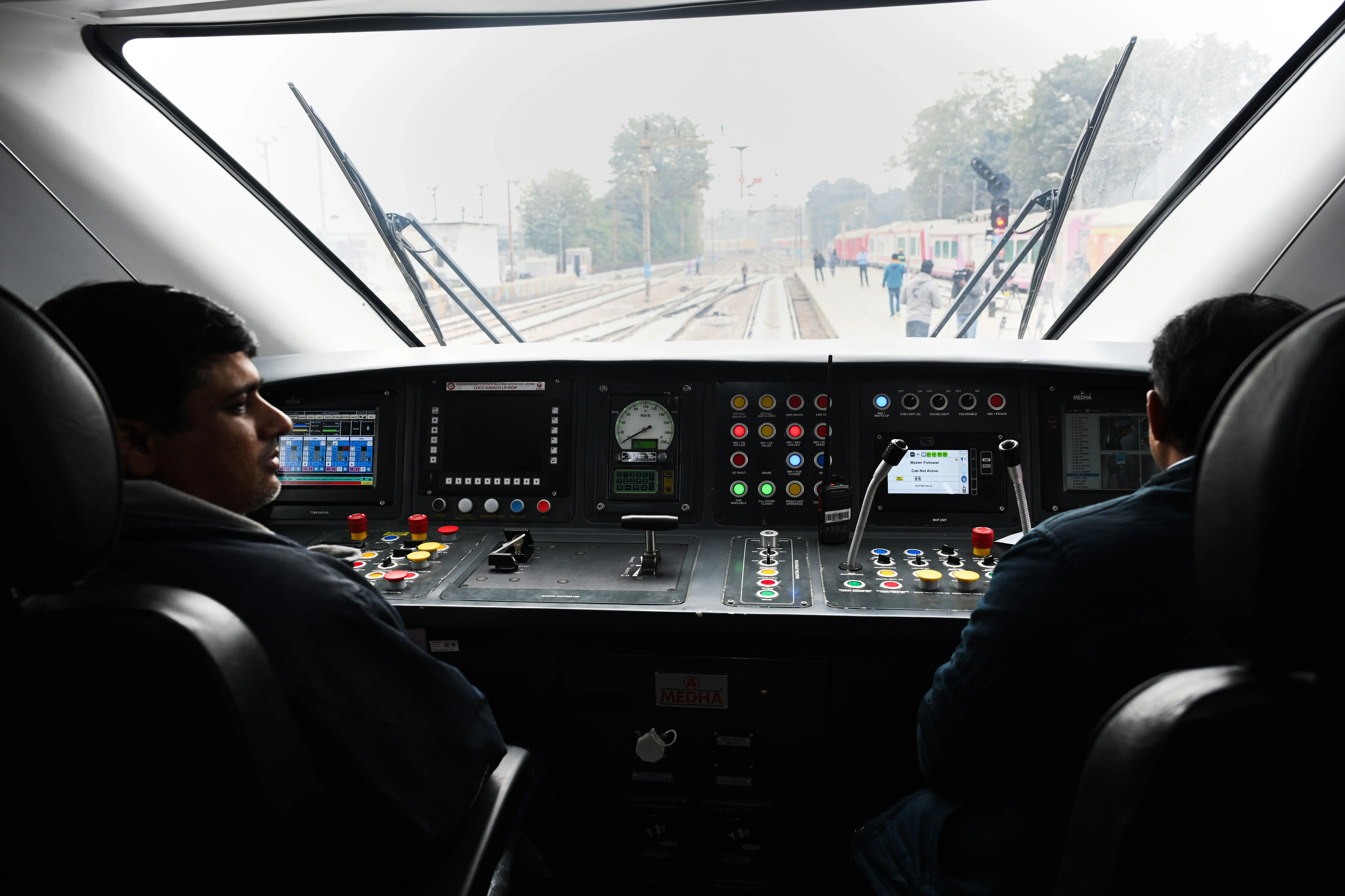 Indian Railways Greenlights Rs 1,364 Crore for Kavach and Advanced Signalling Systems
