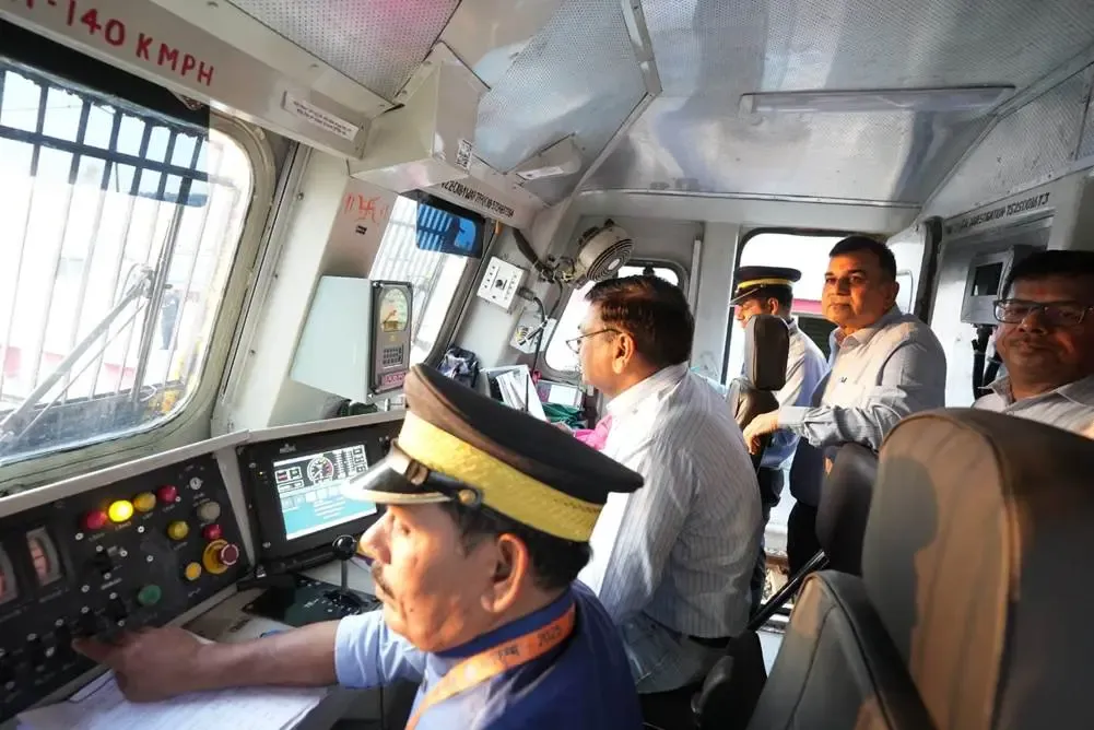 Indian Railways Launches Kavach on Prayagraj-Kanpur Route, Targets 160 Kmph Speed