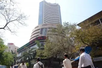 Why Did the Indian Stock Market Open Flat Amid Geopolitical Tensions?
