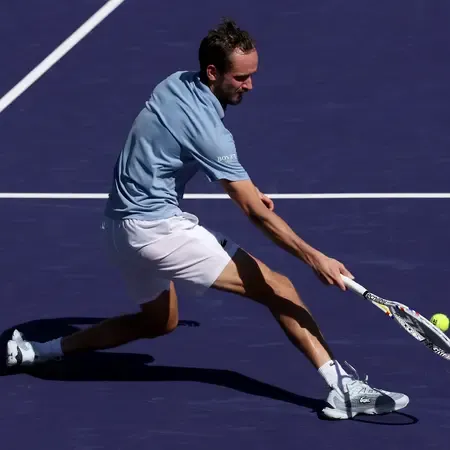 Indian Wells Open: Medvedev Stops Alcaraz to Face Sinner in Final