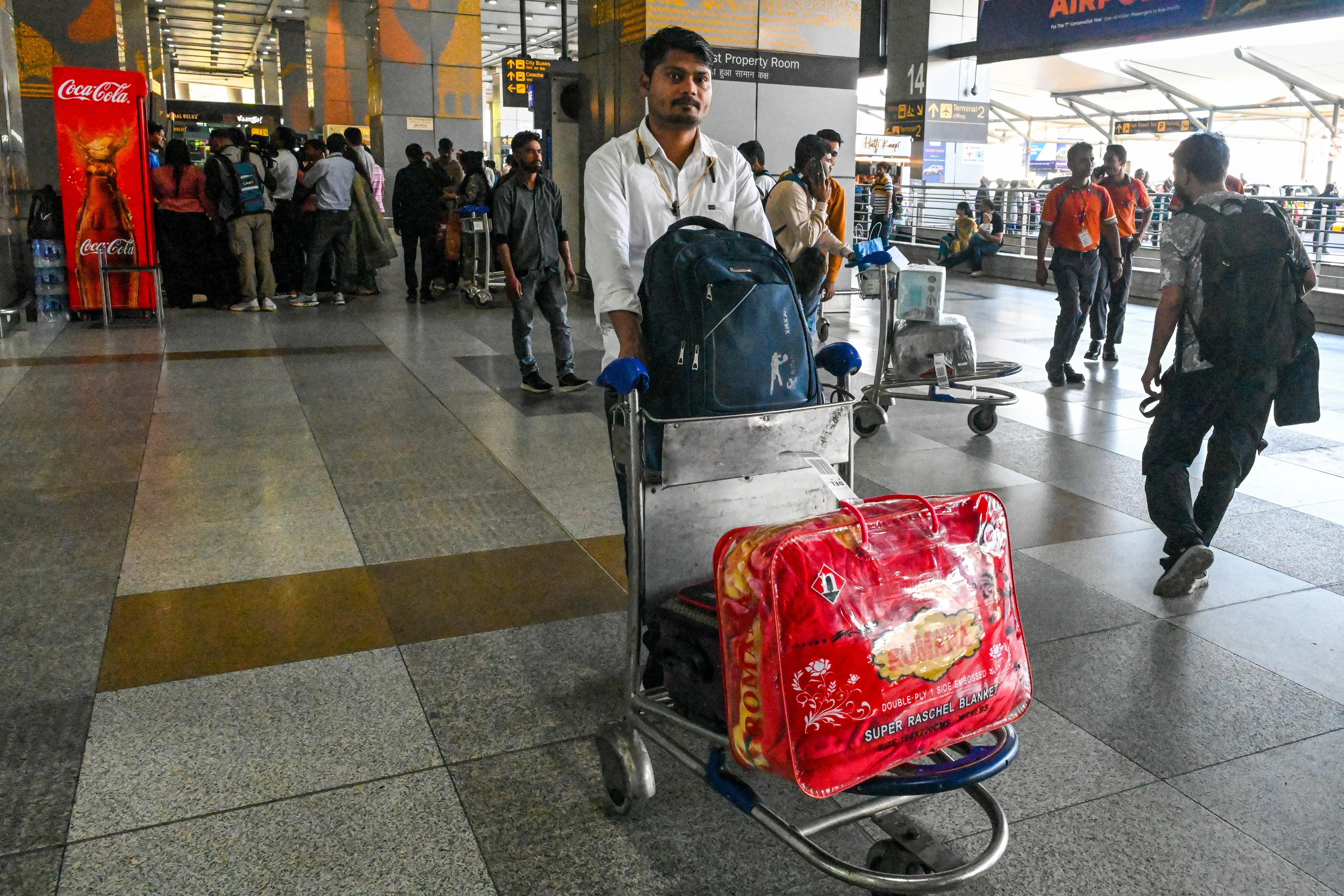 India domestic air traffic hits 146.8 lakh in March, FY26 total up 1.4%25