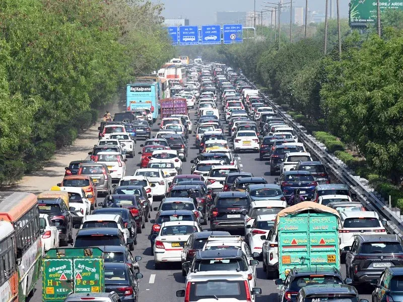 India passenger vehicle dispatches hit record August high of 4.5 lakh units