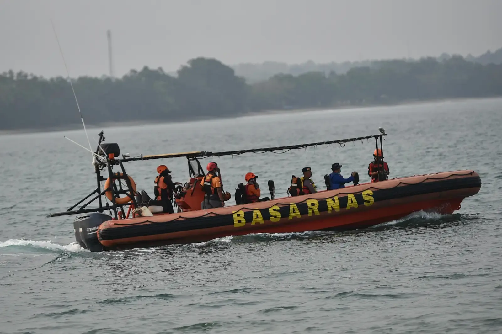 Anak Krakatau missing: Indonesia calls off search for 8, including 5 journalists