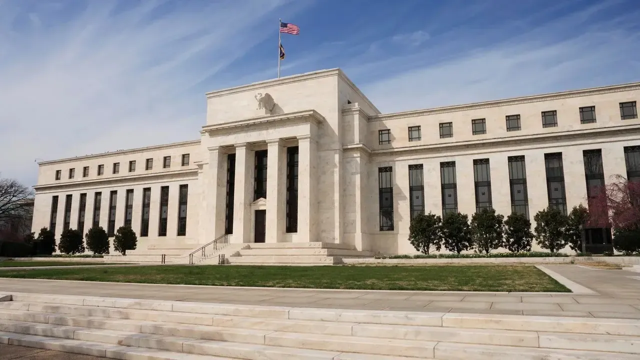 Industry Applauds US Fed's Steady Rate Decision, Market Responds Favorably