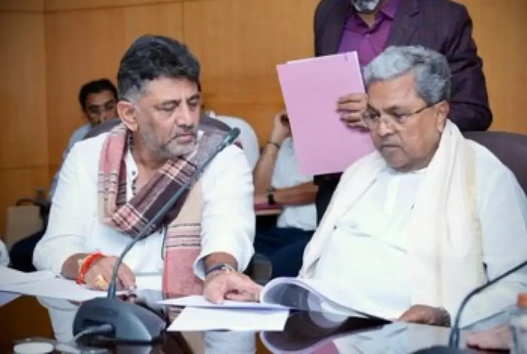 Will Shivakumar Replace Siddaramaiah by November?