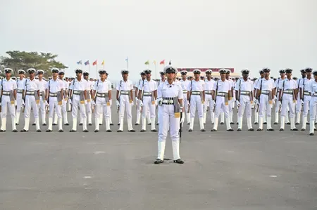 क्या आईएनएस चिल्का में पासिंग आउट परेड में जांबाज नौसैनिकों का नया बैच अपनी ताकत दिखाएगा?