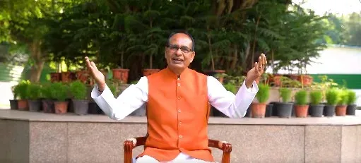 Shivraj Singh Chouhan's 'Apnapan' chronicles 35 years with PM Modi