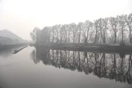 Will the Intense Cold Wave Persist Across Kashmir Without Snowfall Until Mid-December?
