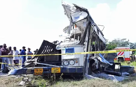 Can the International Road Federation Collaborate with MoRTH to Enhance Road Safety Audits?