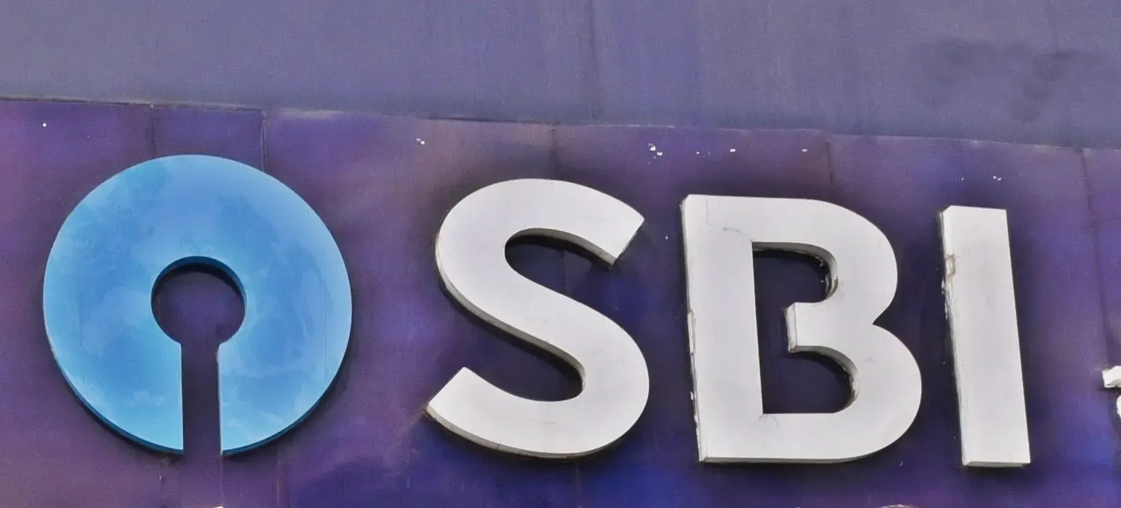 Indian Corporations' Investments Rise 39% to Rs 32 Lakh Crore in April-Dec 2024: SBI Findings