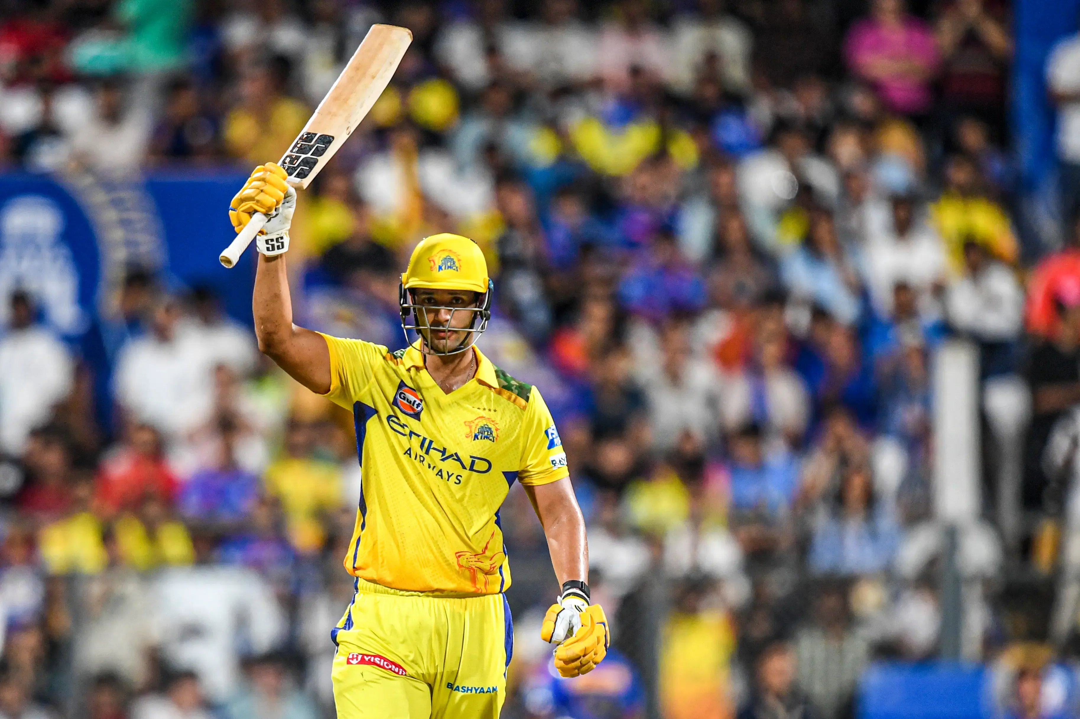 IPL 2025: Dube and Jadeja's Fifties Lead CSK to 176/5 Against MI