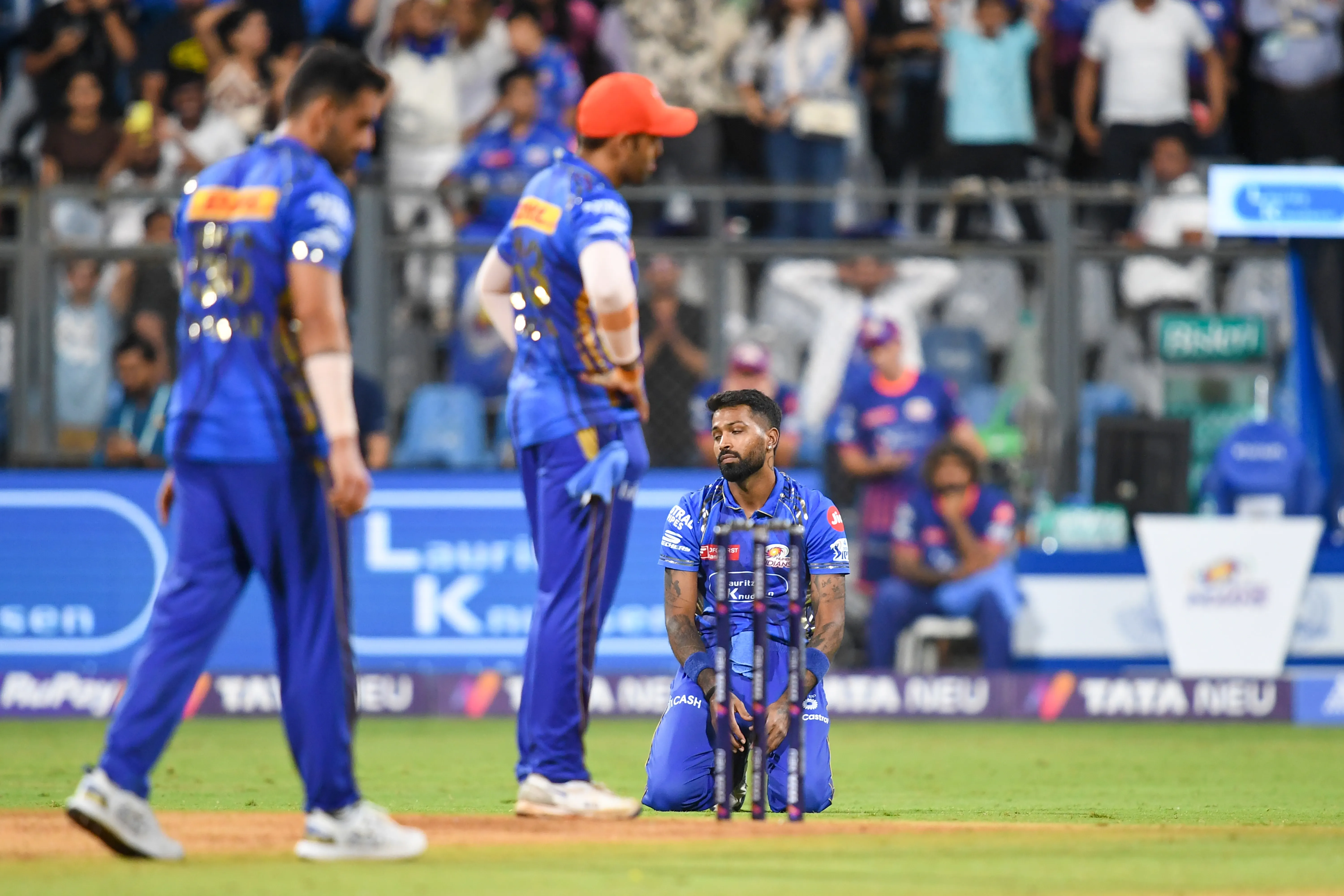 Could Hardik Pandya Have Bowled the Last Over? Mahela Jayawardene Defends Deepak Chahar's Role in MI's Loss to GT