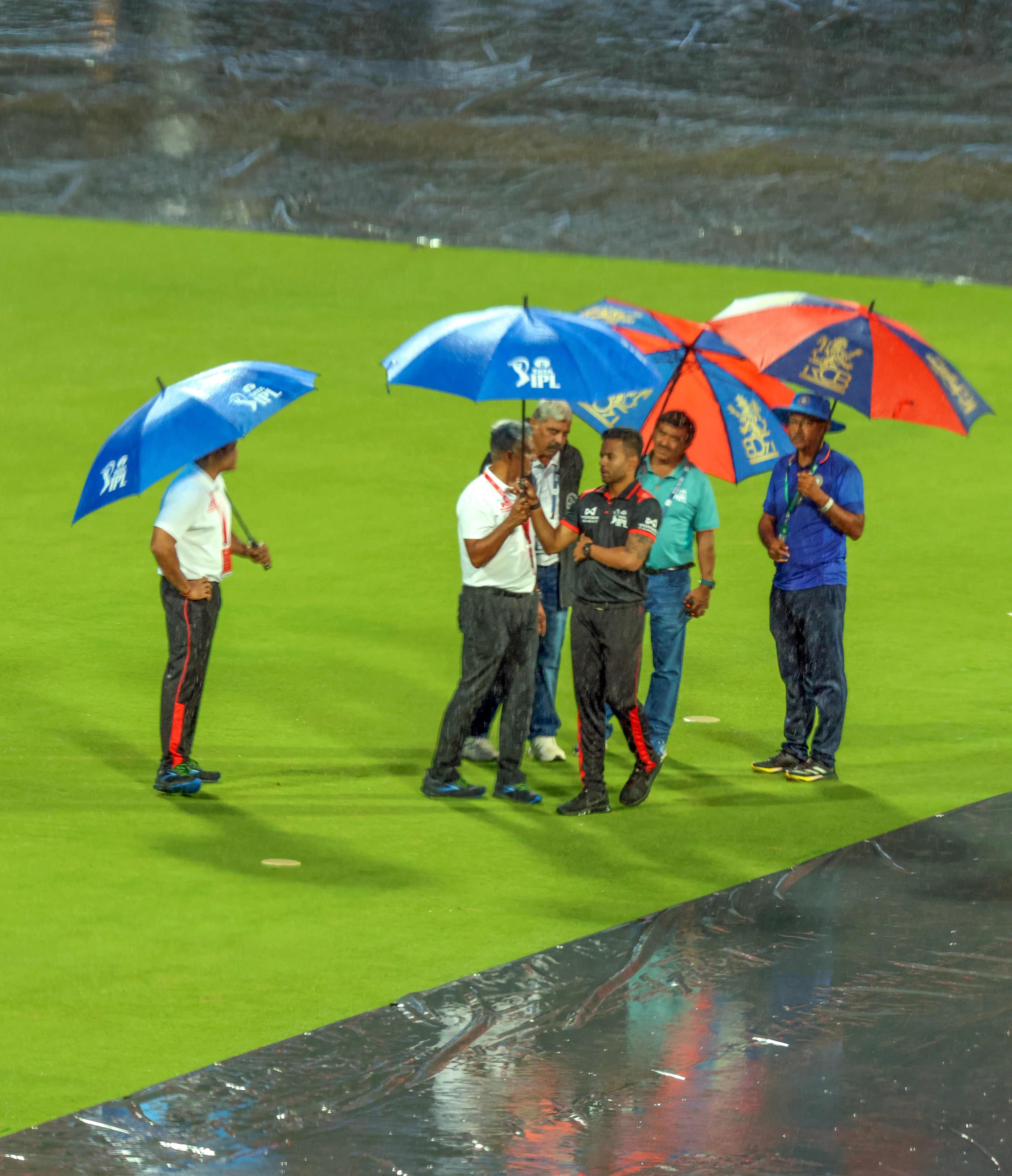 Why Was the IPL 2025 Match Between RCB and SRH Moved to Lucknow?