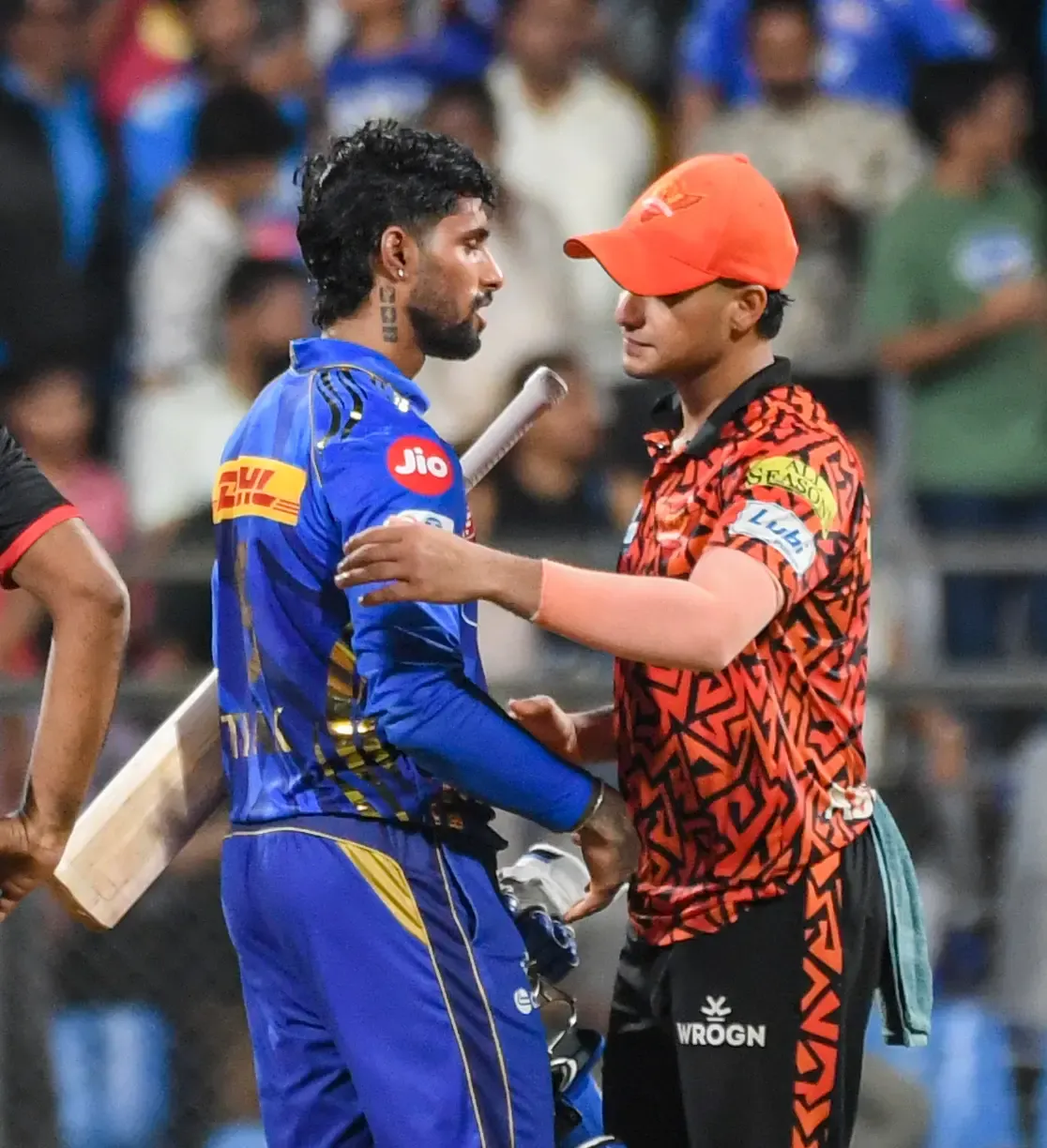 IPL 2025: SRH and MI Teams to Honor Pahalgam Attack Victims with Black Armbands