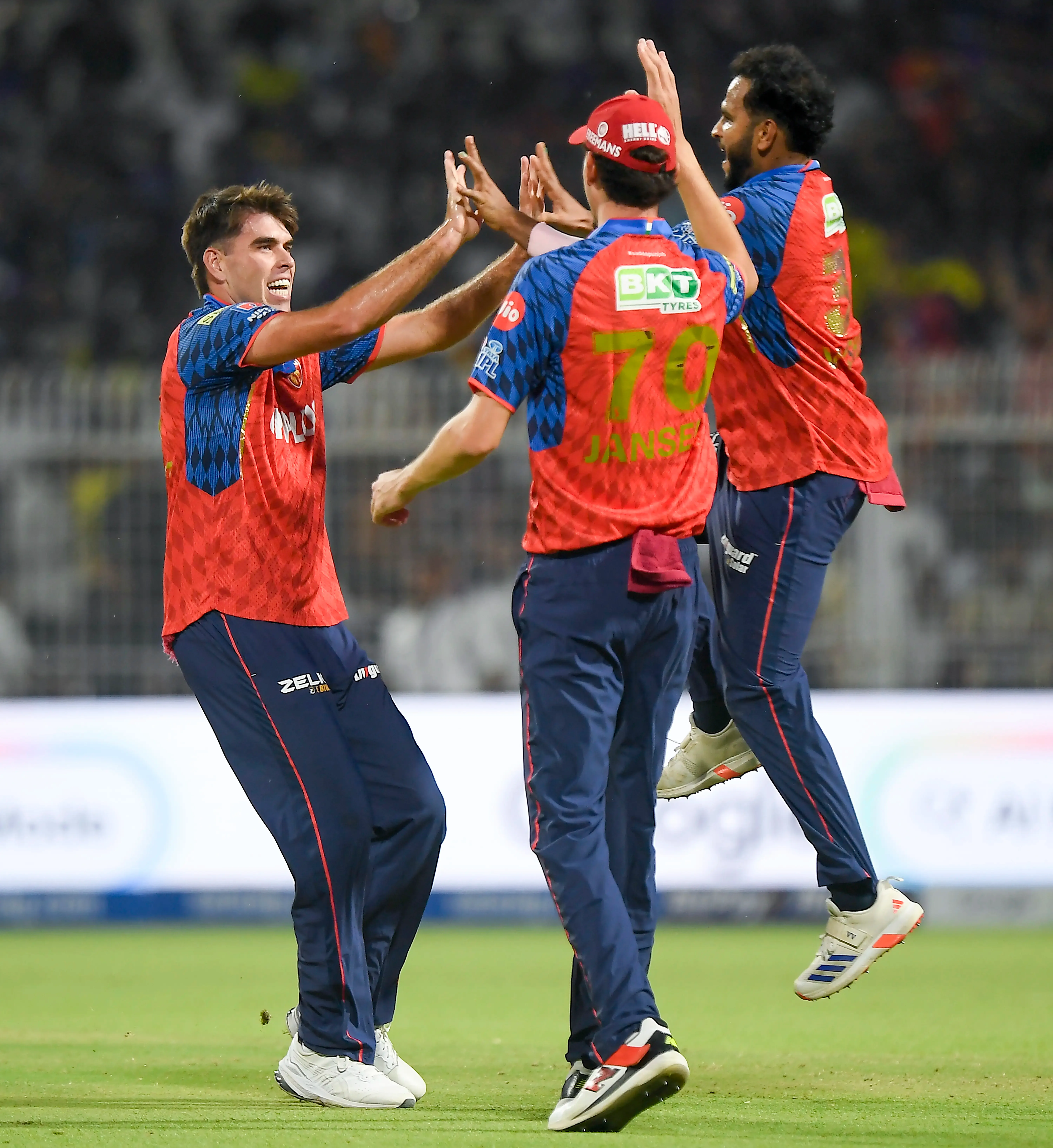 आईपीएल 2026: बारिश के कारण पंजाब किंग्स पहले स्थान पर, केकेआर का खाता खुला