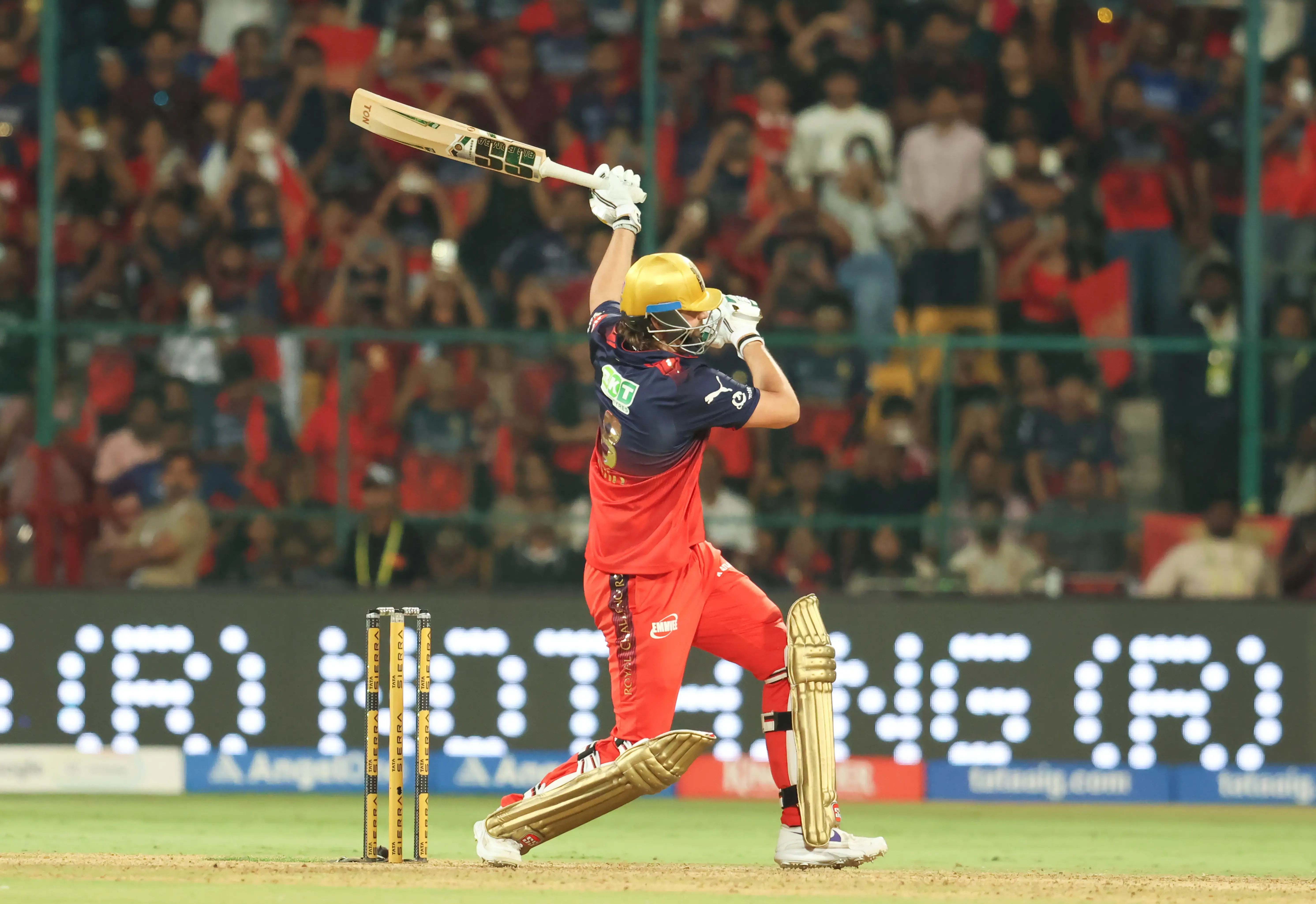 IPL 2026: Dinesh Karthik Calls Record Batting Scores 'Inhuman'
